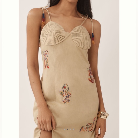 FARM Rio Dresses & Skirts - 🐟 FARM Rio Anthropologie Embroidered Linen Dress Tan Fish Snake Floral New